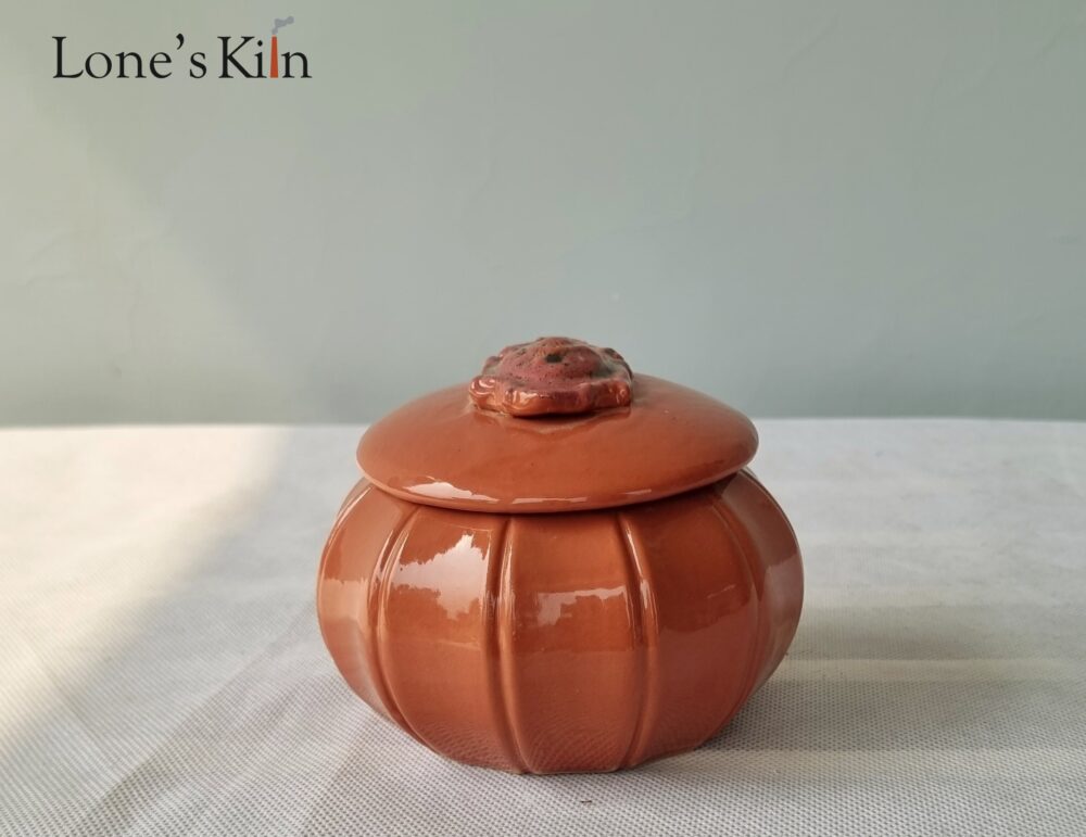Jar with lid pink